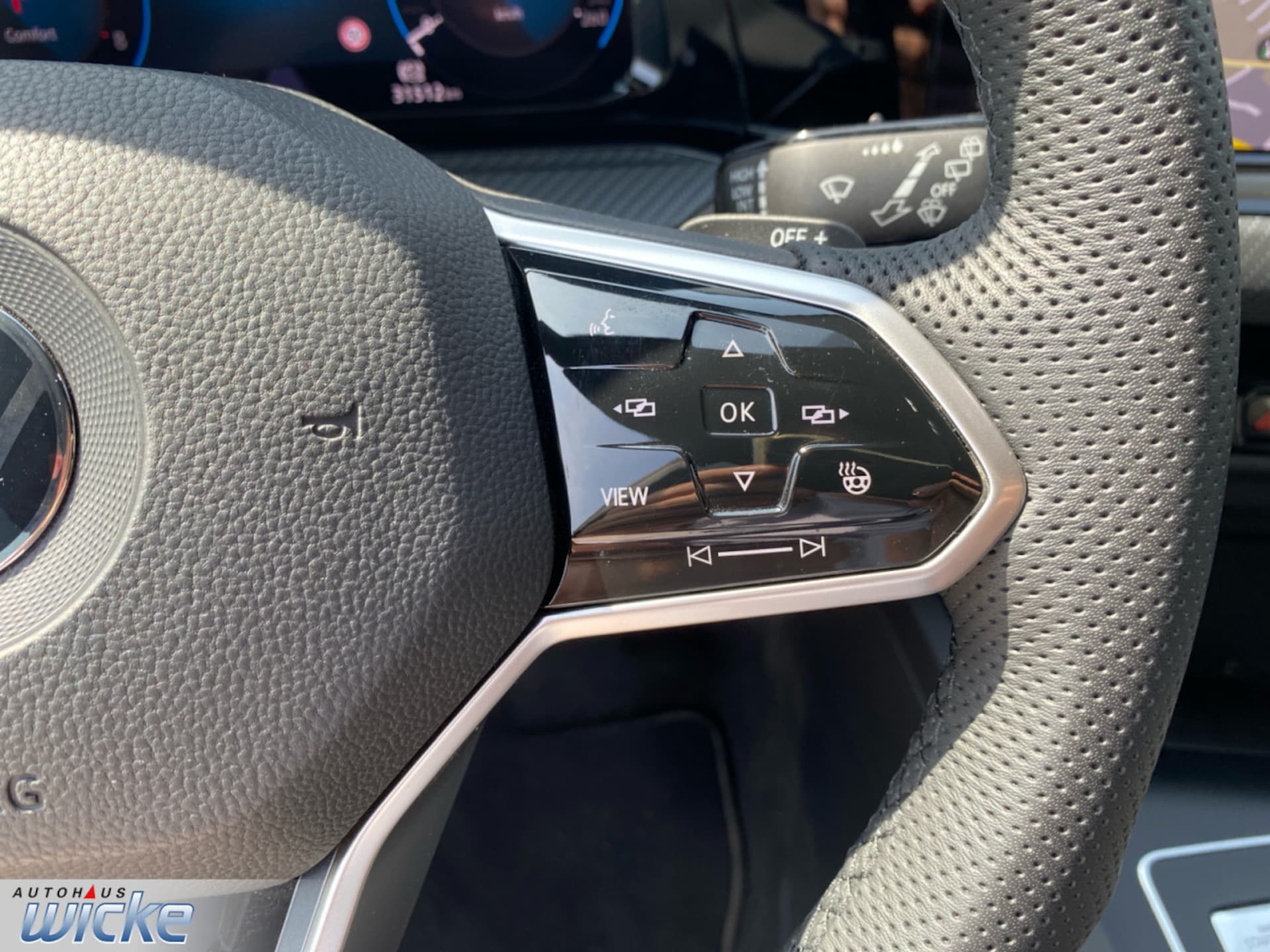 Volkswagen Golf R-Line