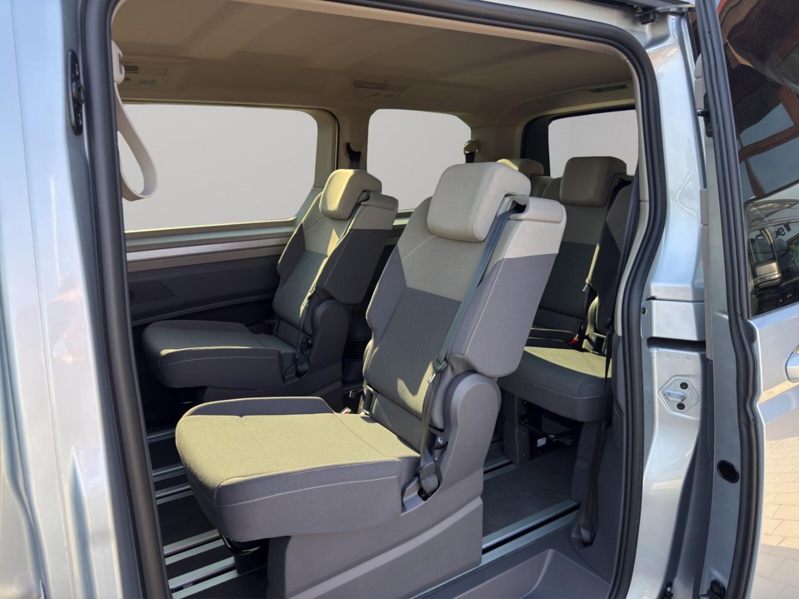 Volkswagen Multivan – Bild 13