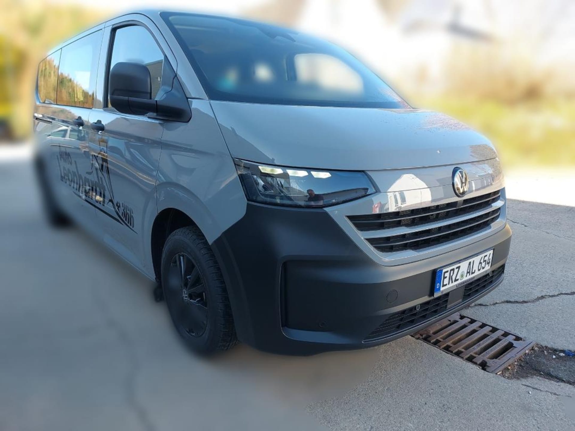 Volkswagen Transporter Kombi langer Radstand
