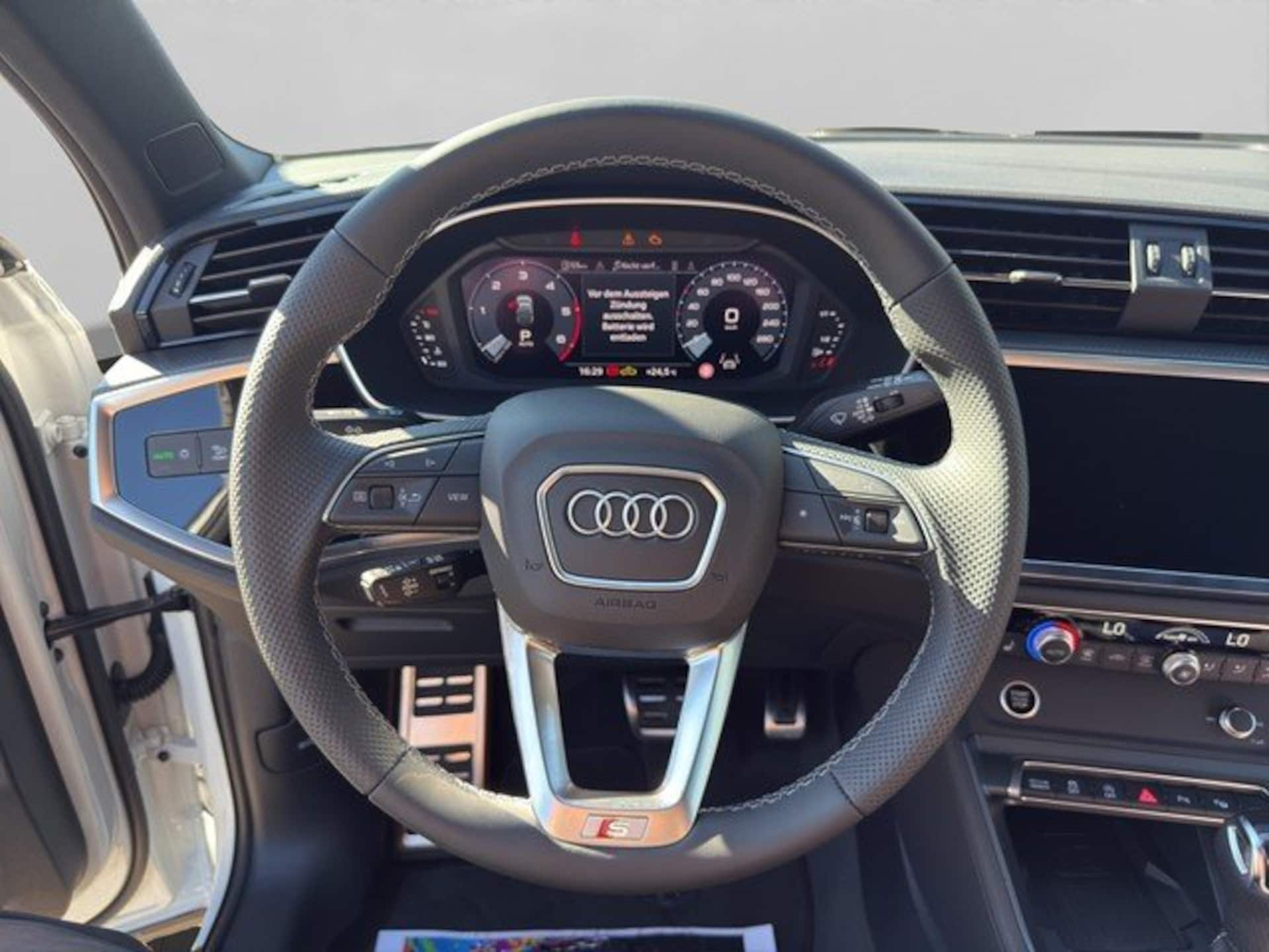Audi Q3 Sportback S line