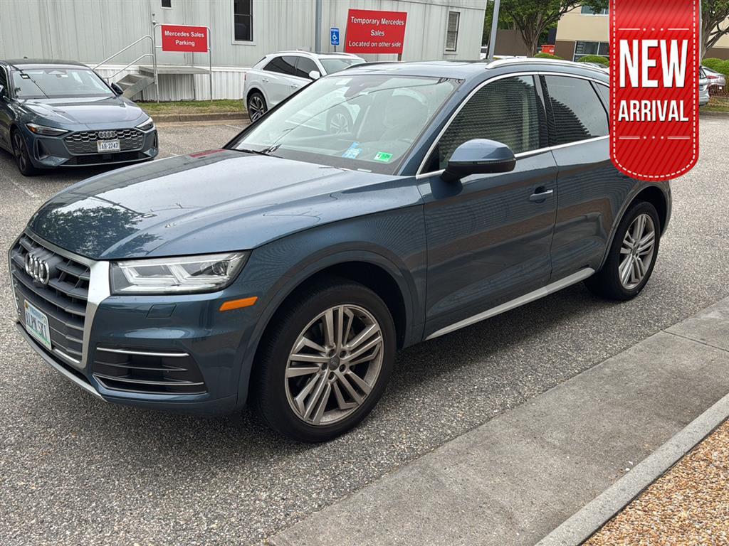 2018 Audi Q5 2.0T quattro S tronic Prestige's photo