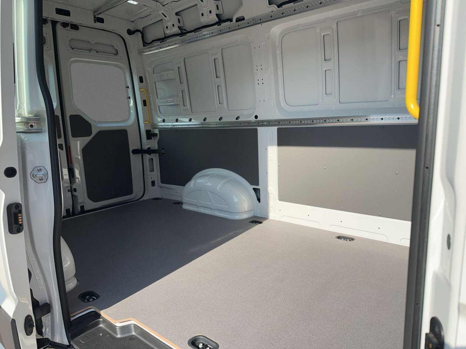 Volkswagen Crafter Kasten mittlerer Radstand