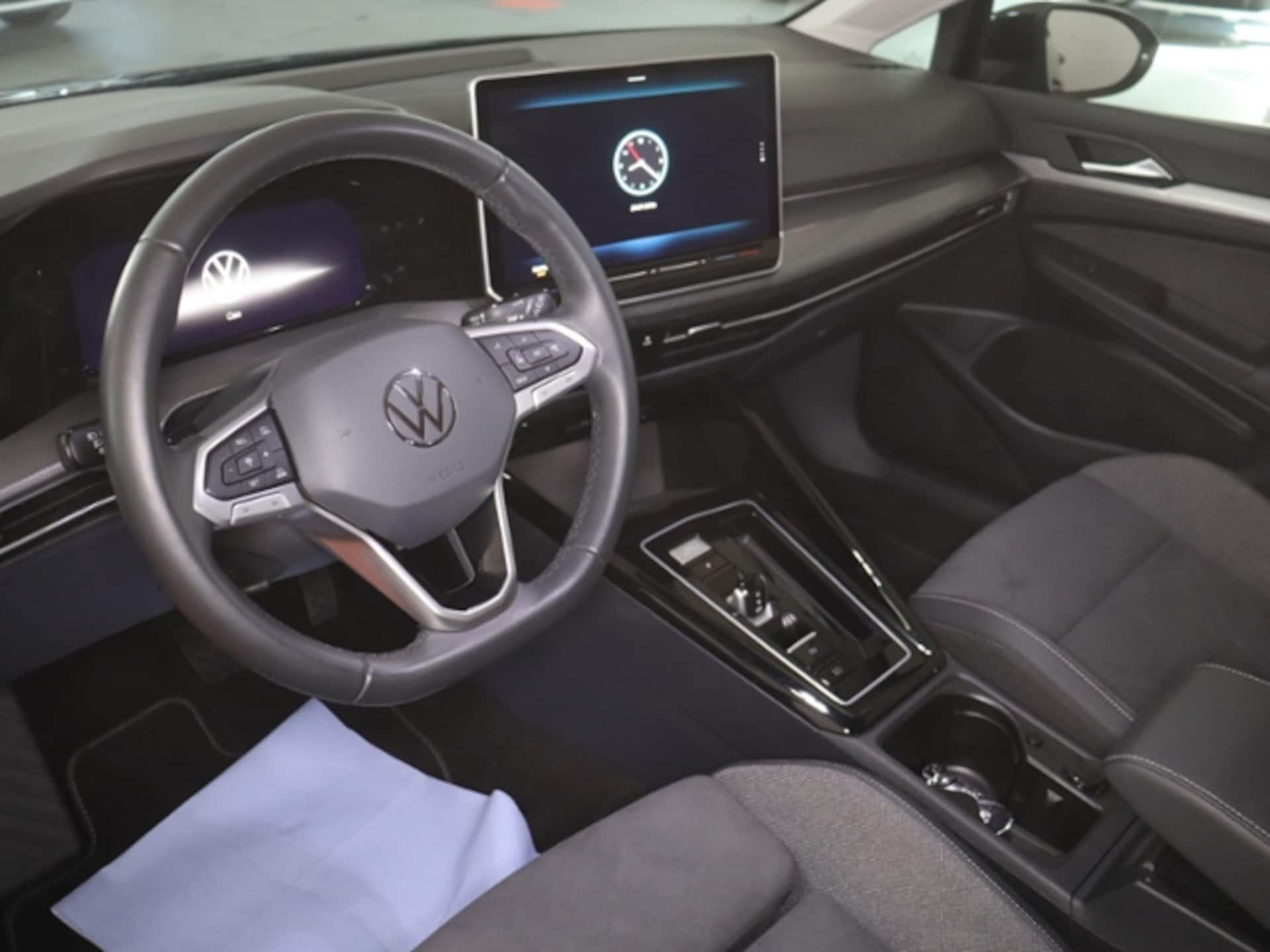 Volkswagen Golf Style
