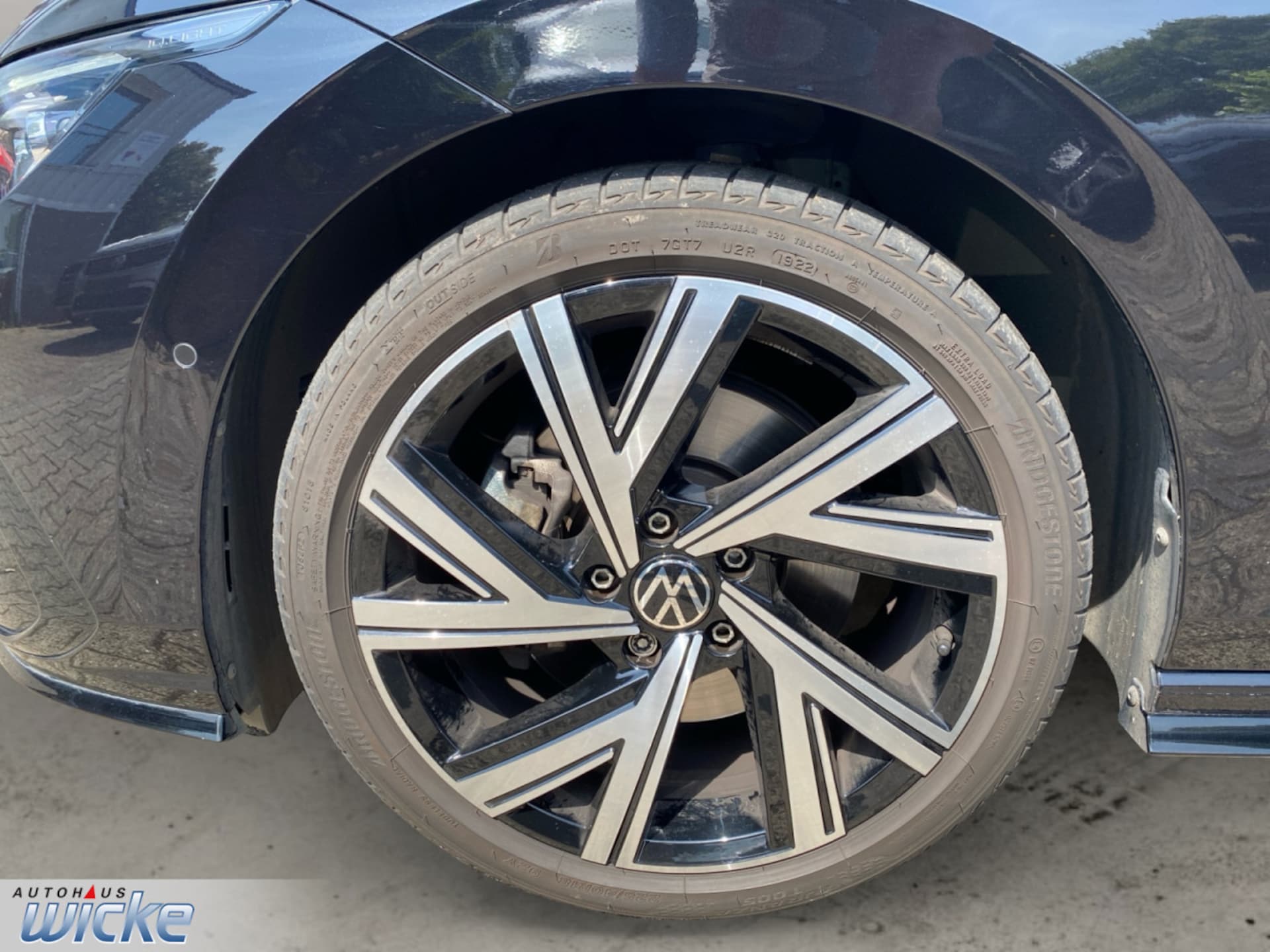 Volkswagen Golf R-Line