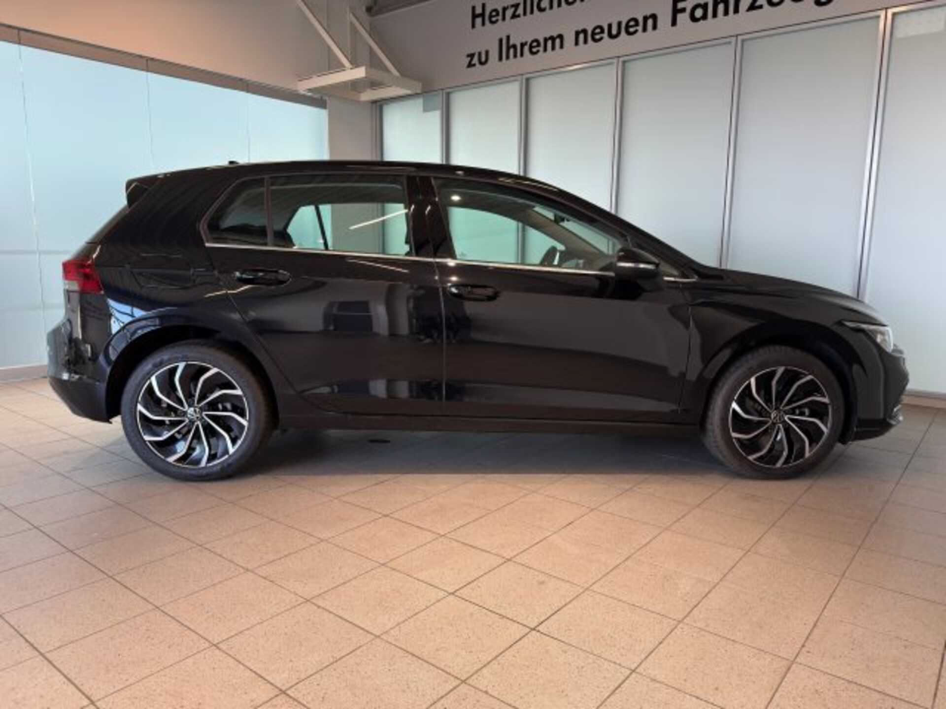 Volkswagen Golf Style