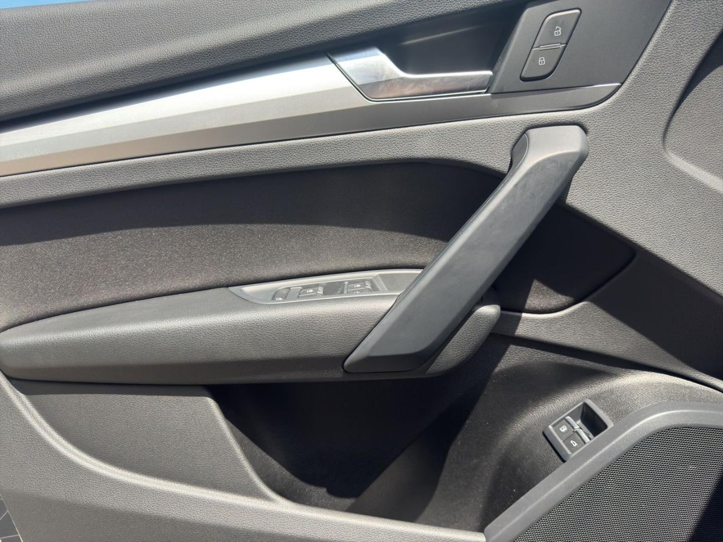 Bild über Audi Q5 TFSI e 50 TFSI e quattro S tronic - für weitere Informationen kontaktieren Sie den Audi Partner