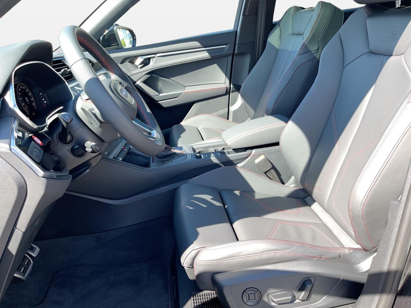 Image about Audi Q3 S line 45 TFSI quattro S tronic