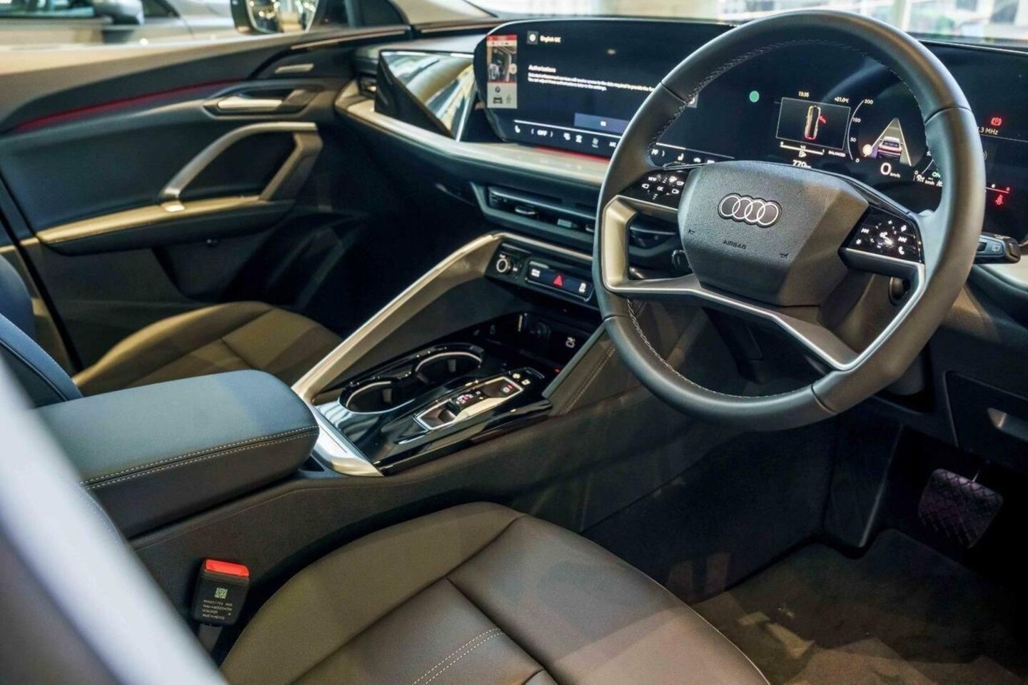Image about Audi Q5 SUV TFSI 150 kW