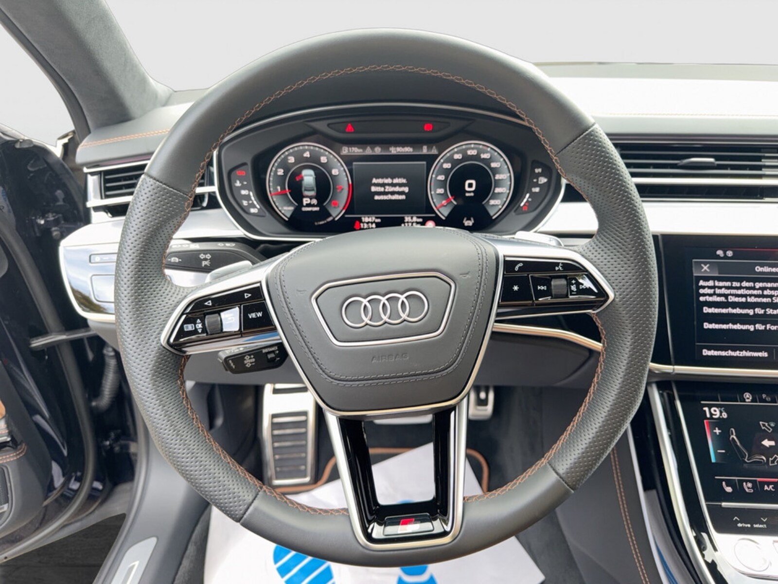 Audi A8 – Bild 11