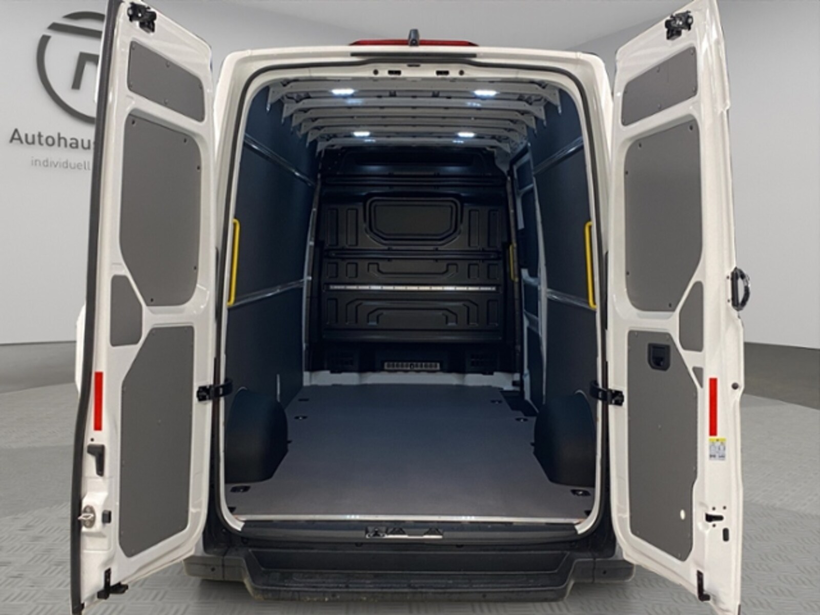Volkswagen Crafter Kasten langer Radstand – Bild 10