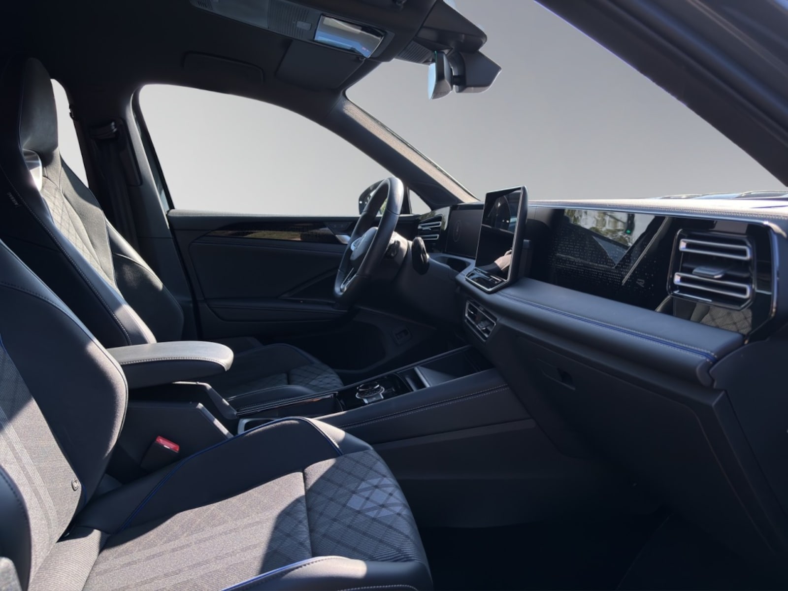 Volkswagen Tiguan – Bild 12