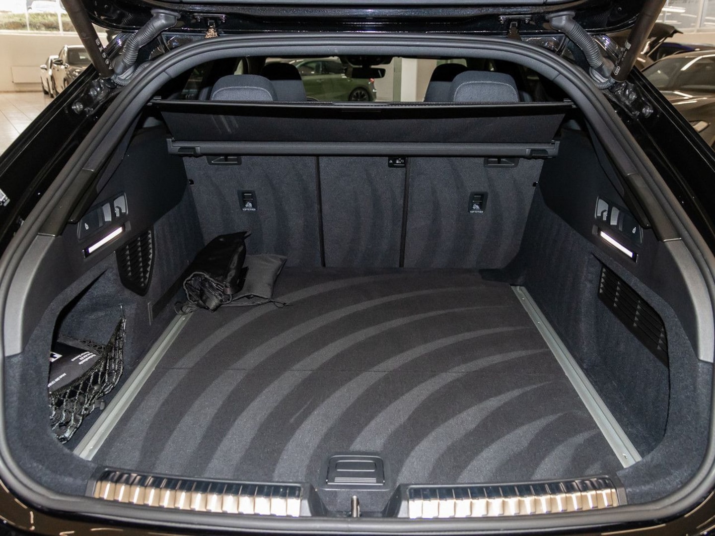 Bild über Audi A6 Avant edition one TDI quattro 150 kW S tronic - für weitere Informationen kontaktieren Sie den Audi Partner