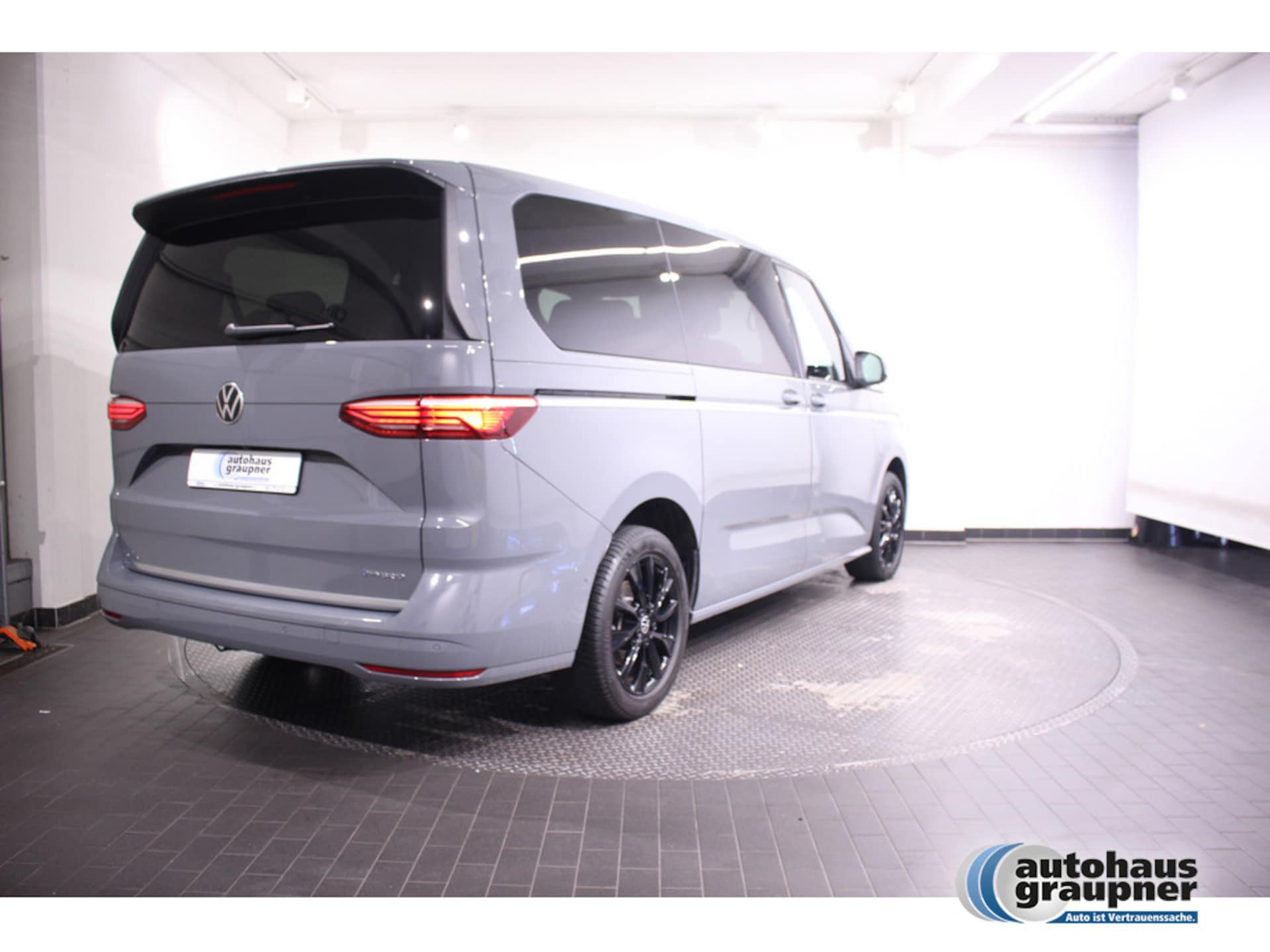 Volkswagen Multivan Langversion Style