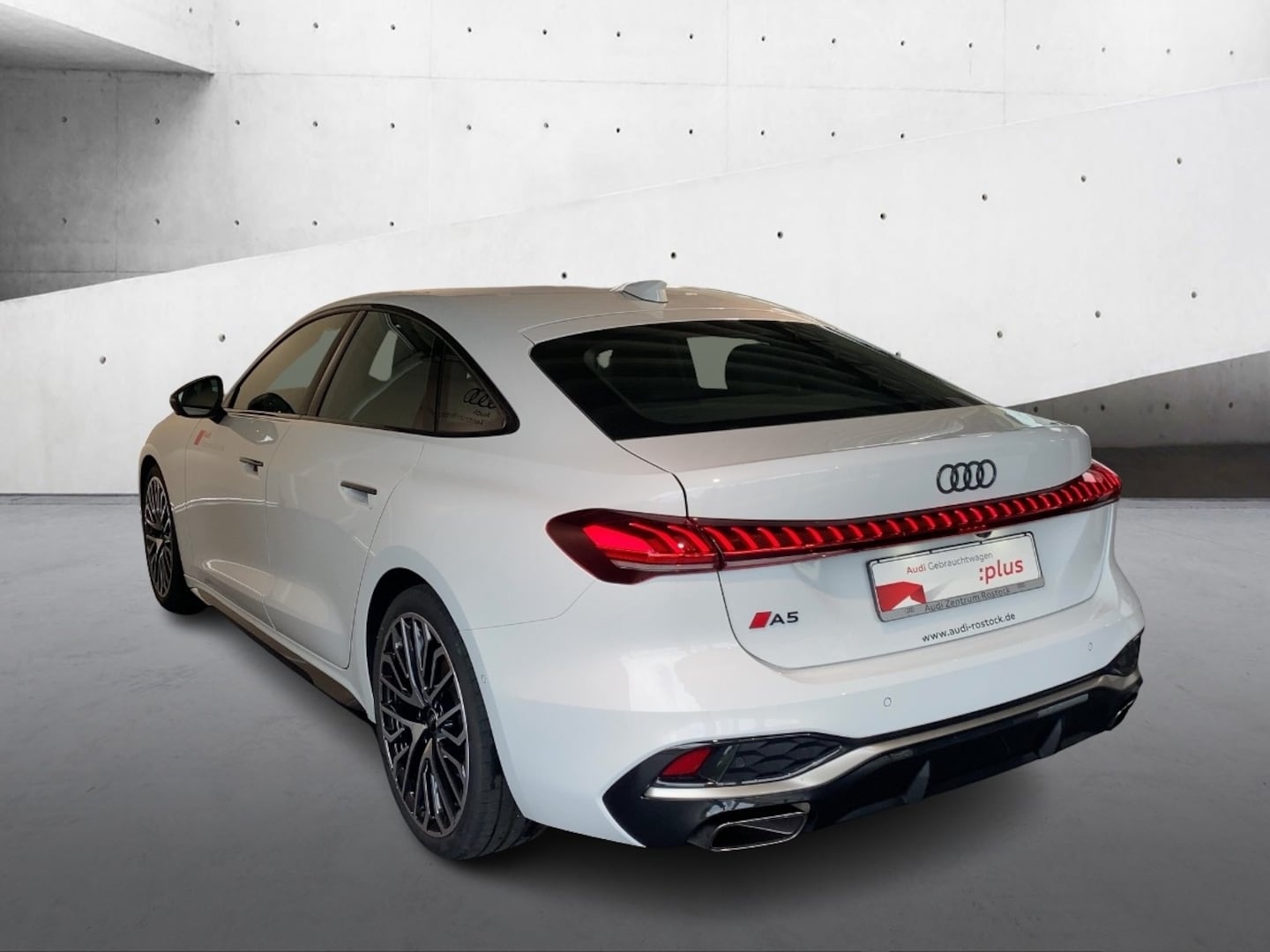 Bild über Audi A5 Limousine TFSI quattro S tronic - für weitere Informationen kontaktieren Sie den Audi Partner