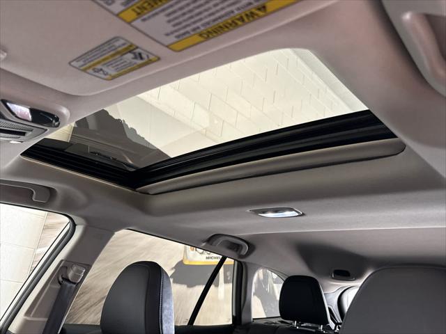 2022 BMW M440I - Image 25