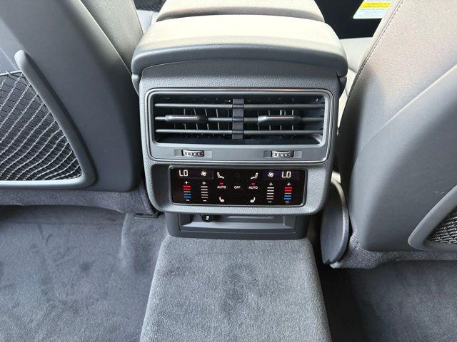 2025 Audi Q7 Premium Plus - Photo 12