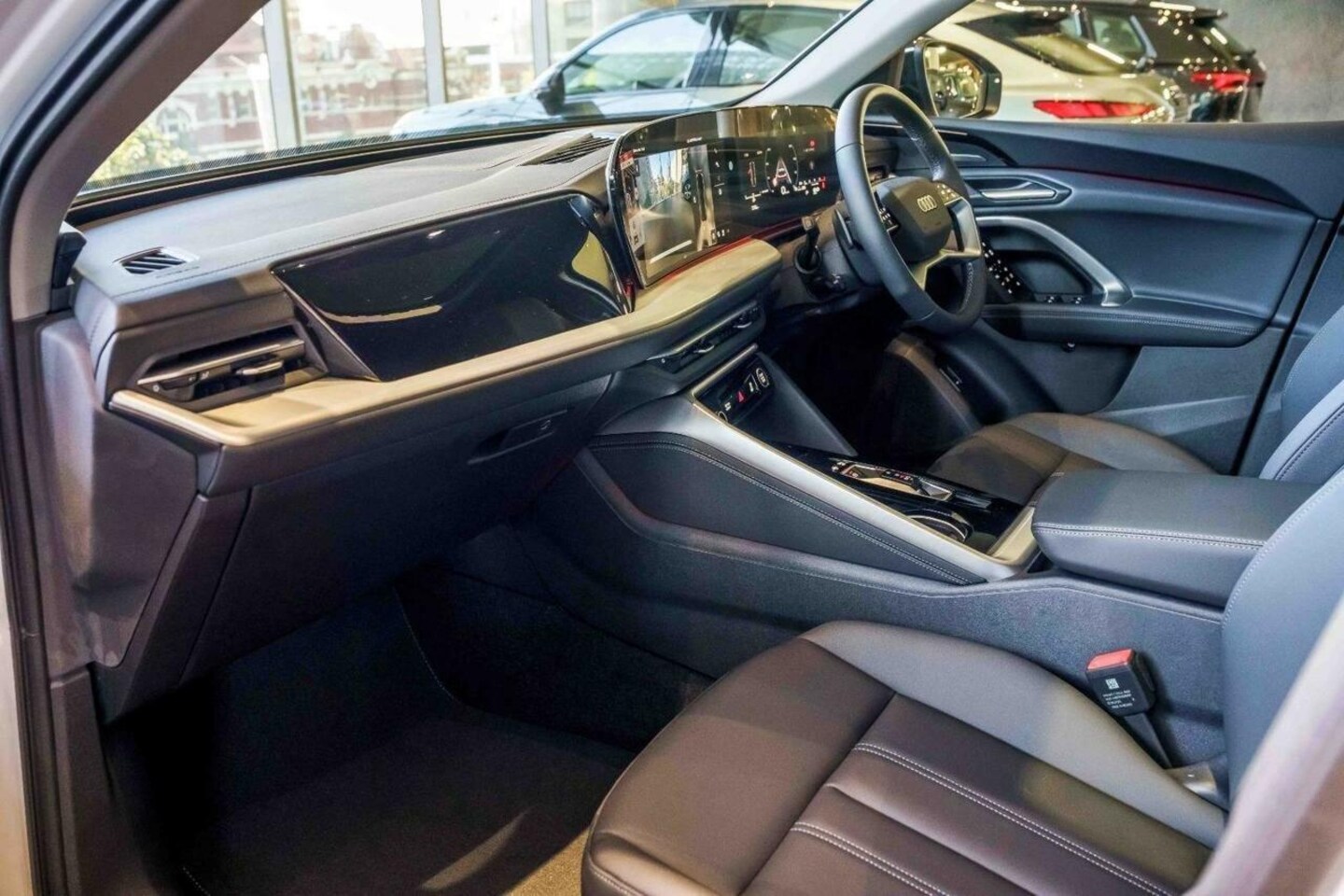 Image about Audi Q5 SUV TFSI 150 kW