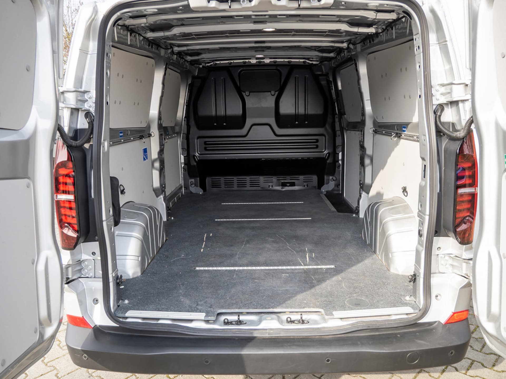 Volkswagen Transporter Kasten langer Radstand