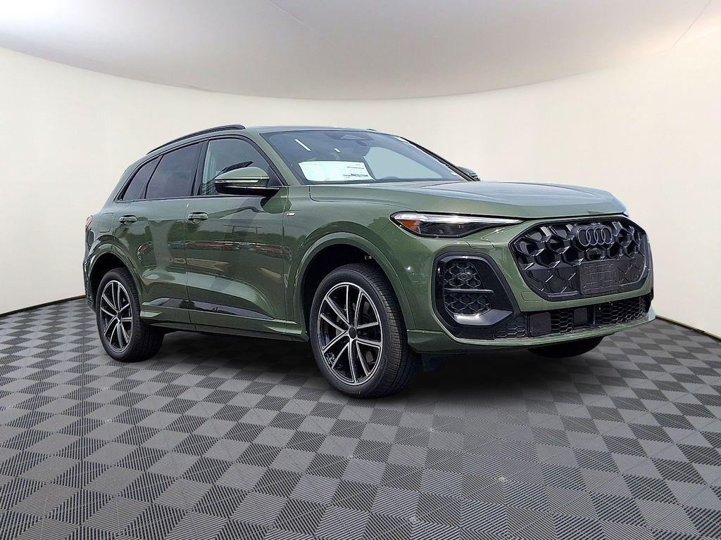 2026 Audi Q5 Premium Plus quattro's photo