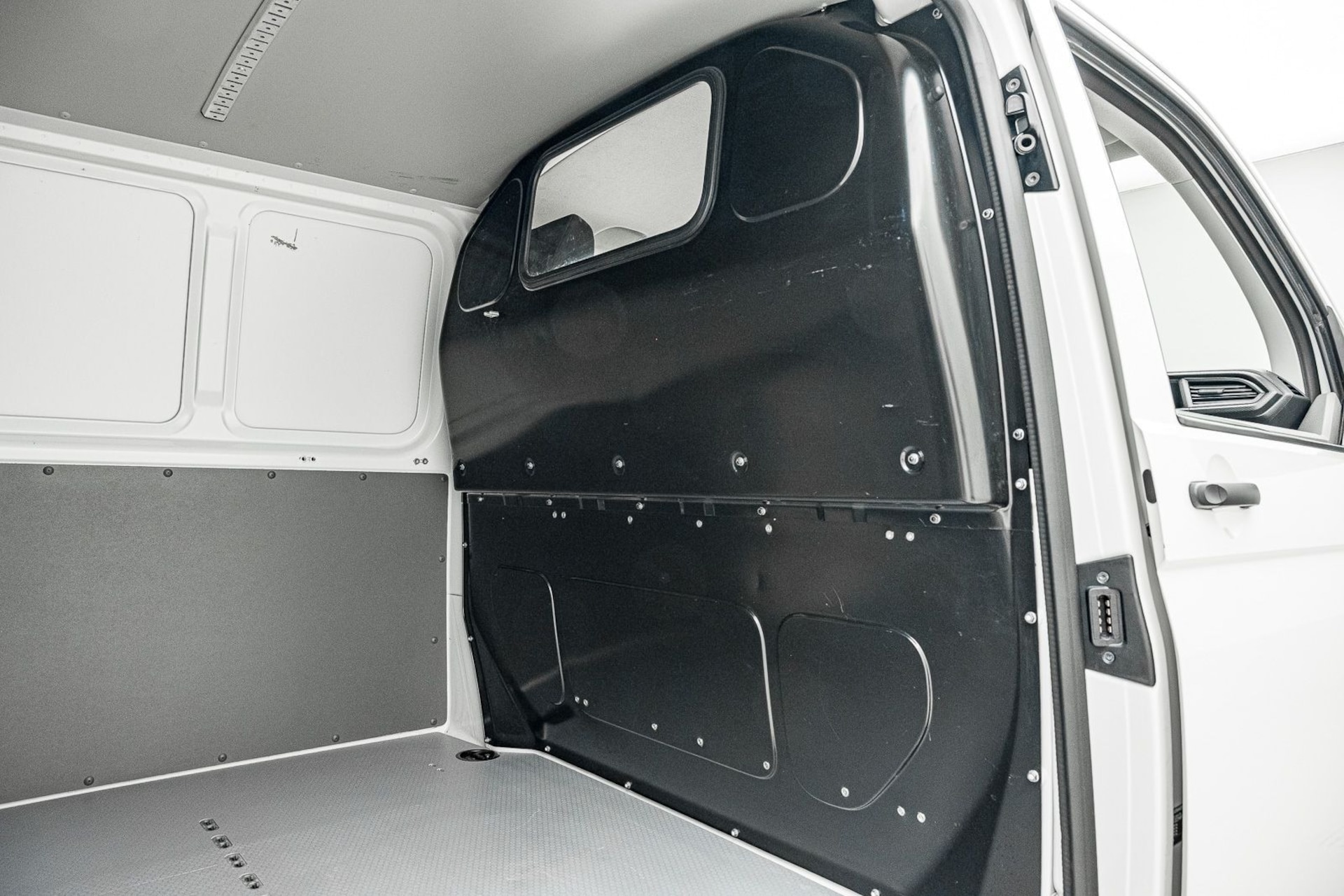 Volkswagen T6.1 Transporter Kasten kurzer Radstand