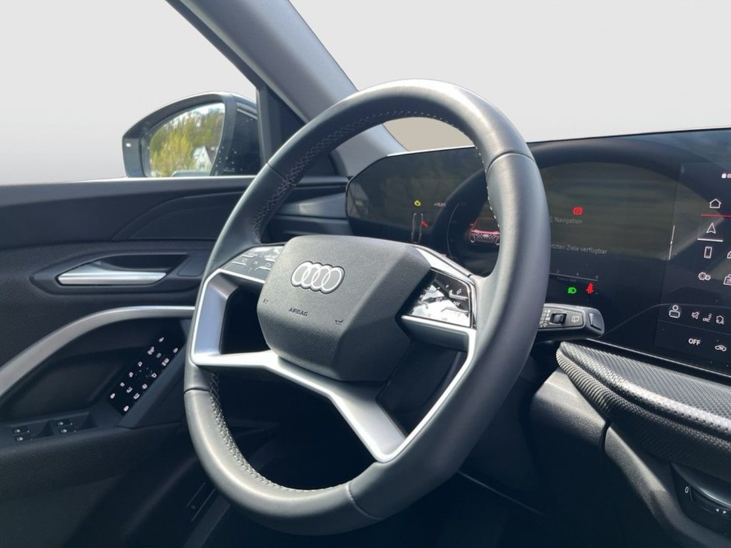Bild über Audi Q5 SUV TDI quattro 150 kW S tronic - für weitere Informationen kontaktieren Sie den Audi Partner