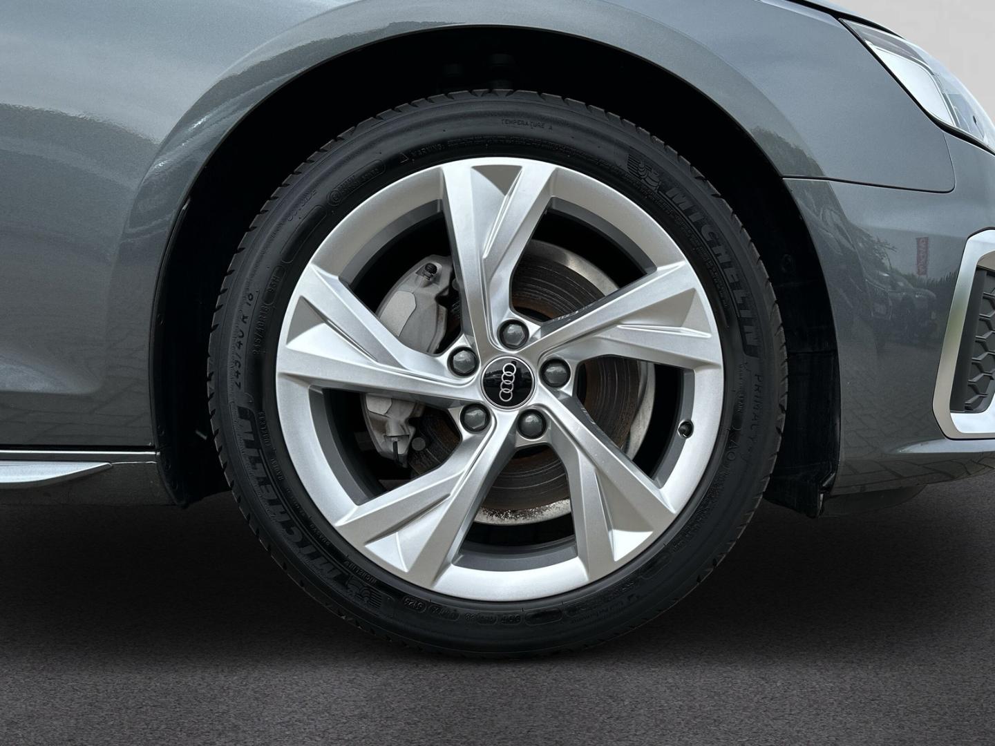 Image about Audi A4 Avant S line 40 TFSI S tronic
