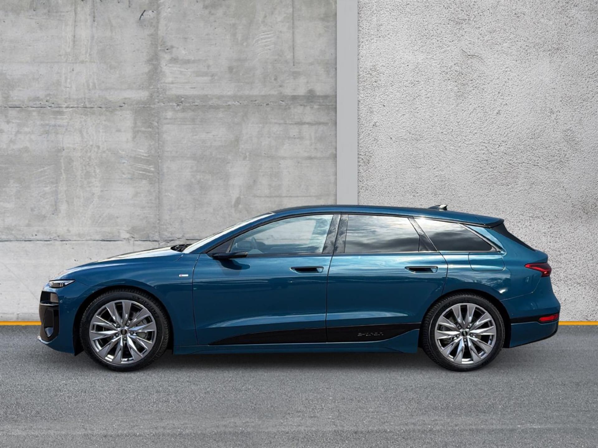 Audi A6 Avant e-tron edition one
