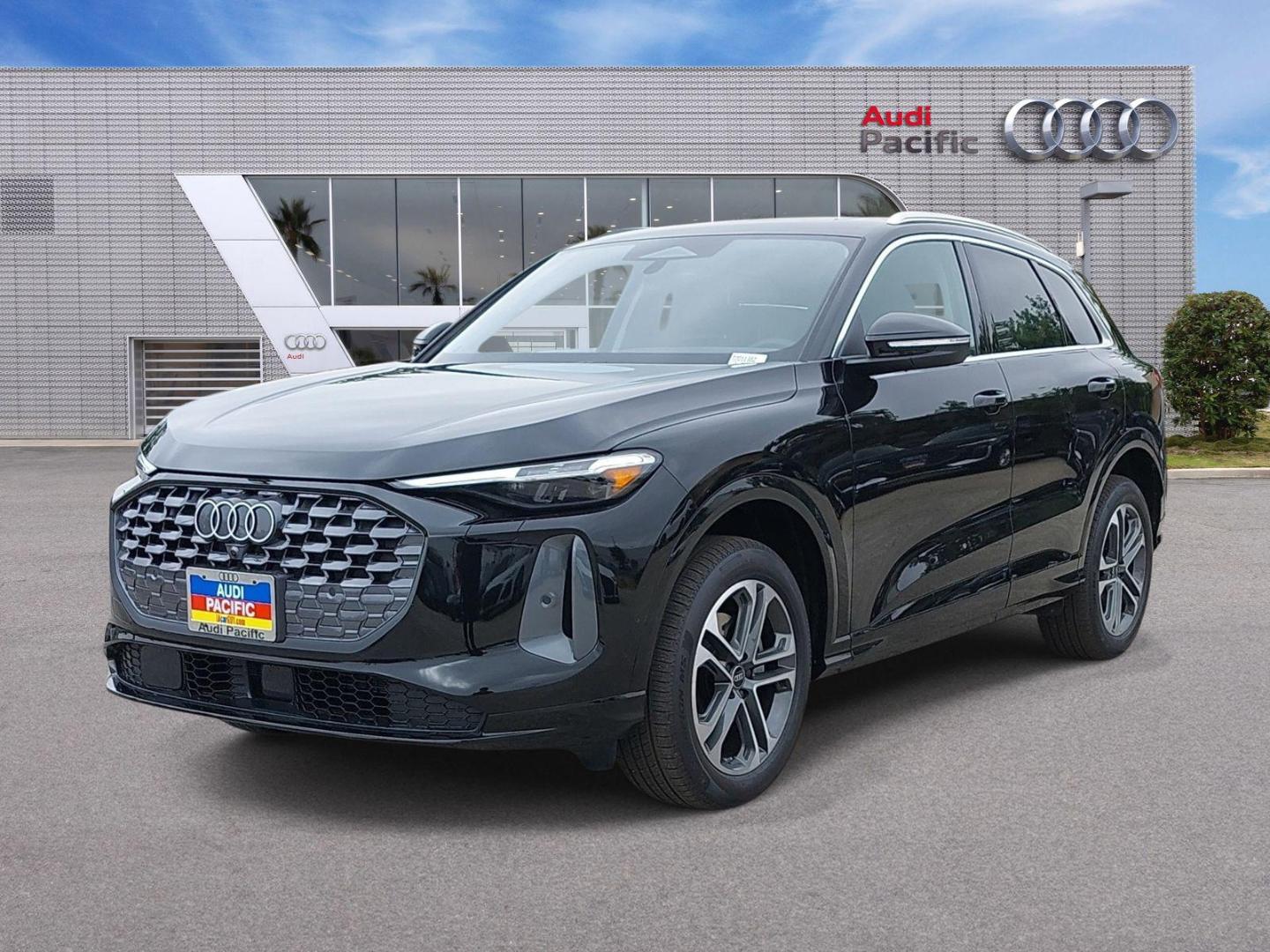 2026 Audi Q5 Premium Plus quattro's photo