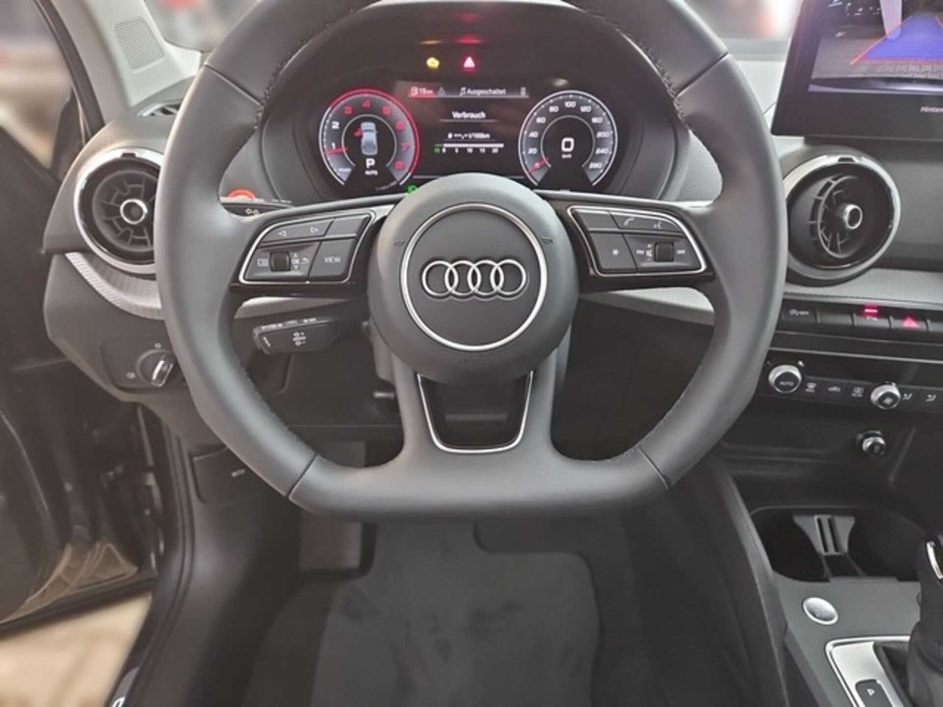 Audi Q2 S line
