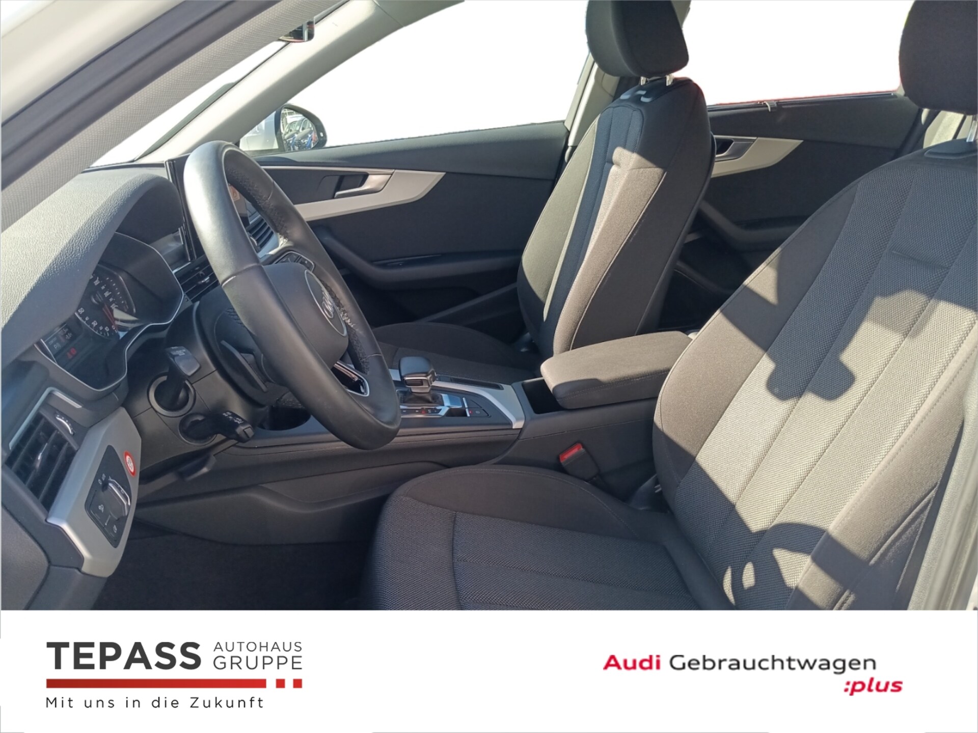 Audi A4 Avant S line