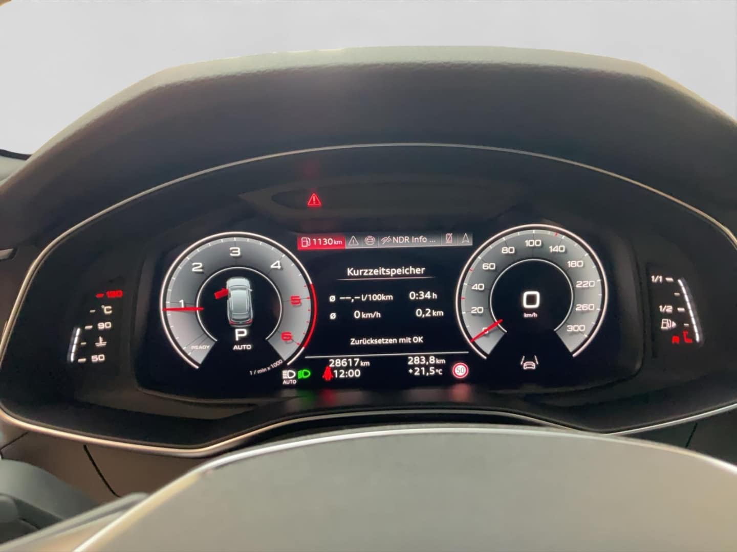Bild über Audi A6 Avant advanced 40 TDI quattro S tronic - für weitere Informationen kontaktieren Sie den Audi Partner