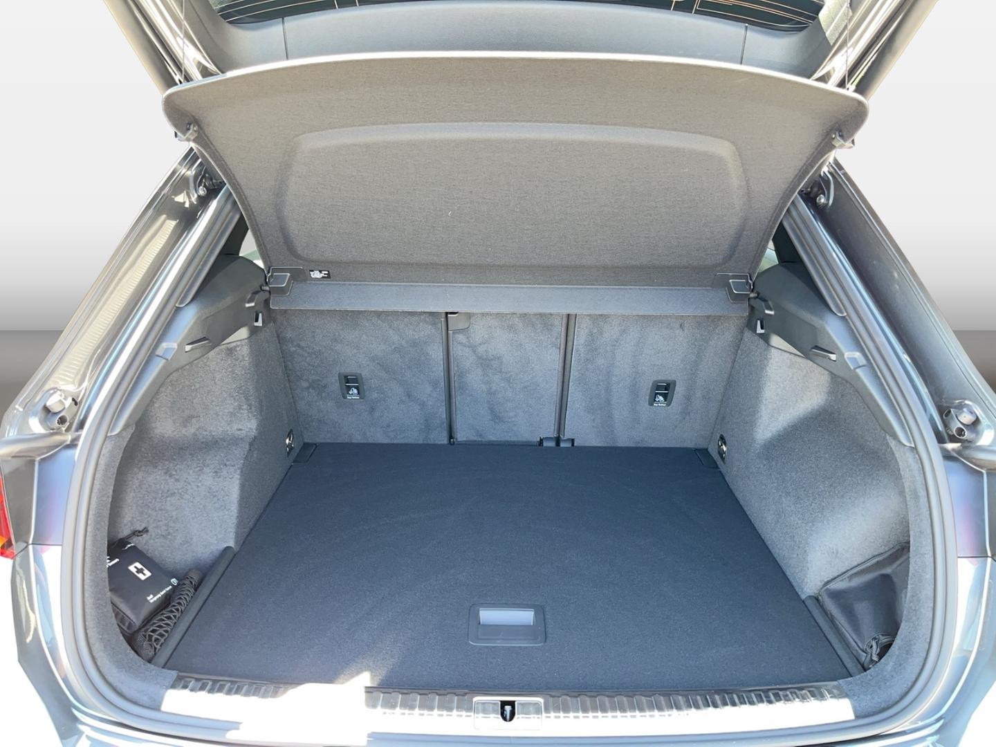 Image about Audi Q3 S line 45 TFSI quattro S tronic