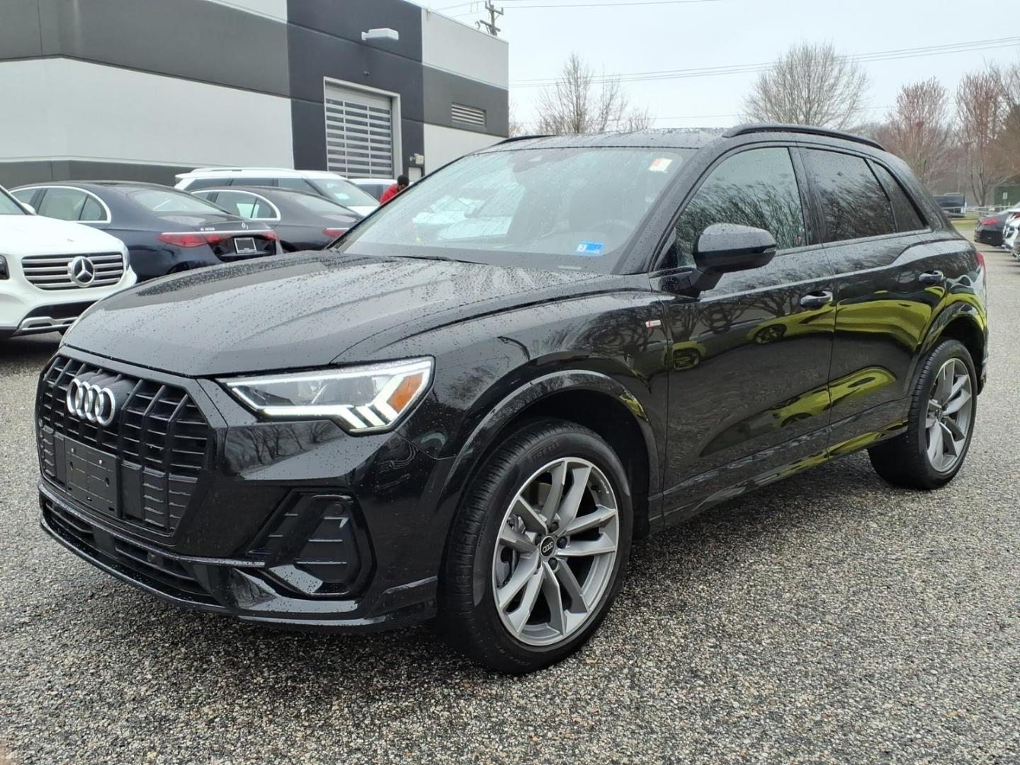 2025 Audi Q3 45 TFSI S Line Premium quattro's photo