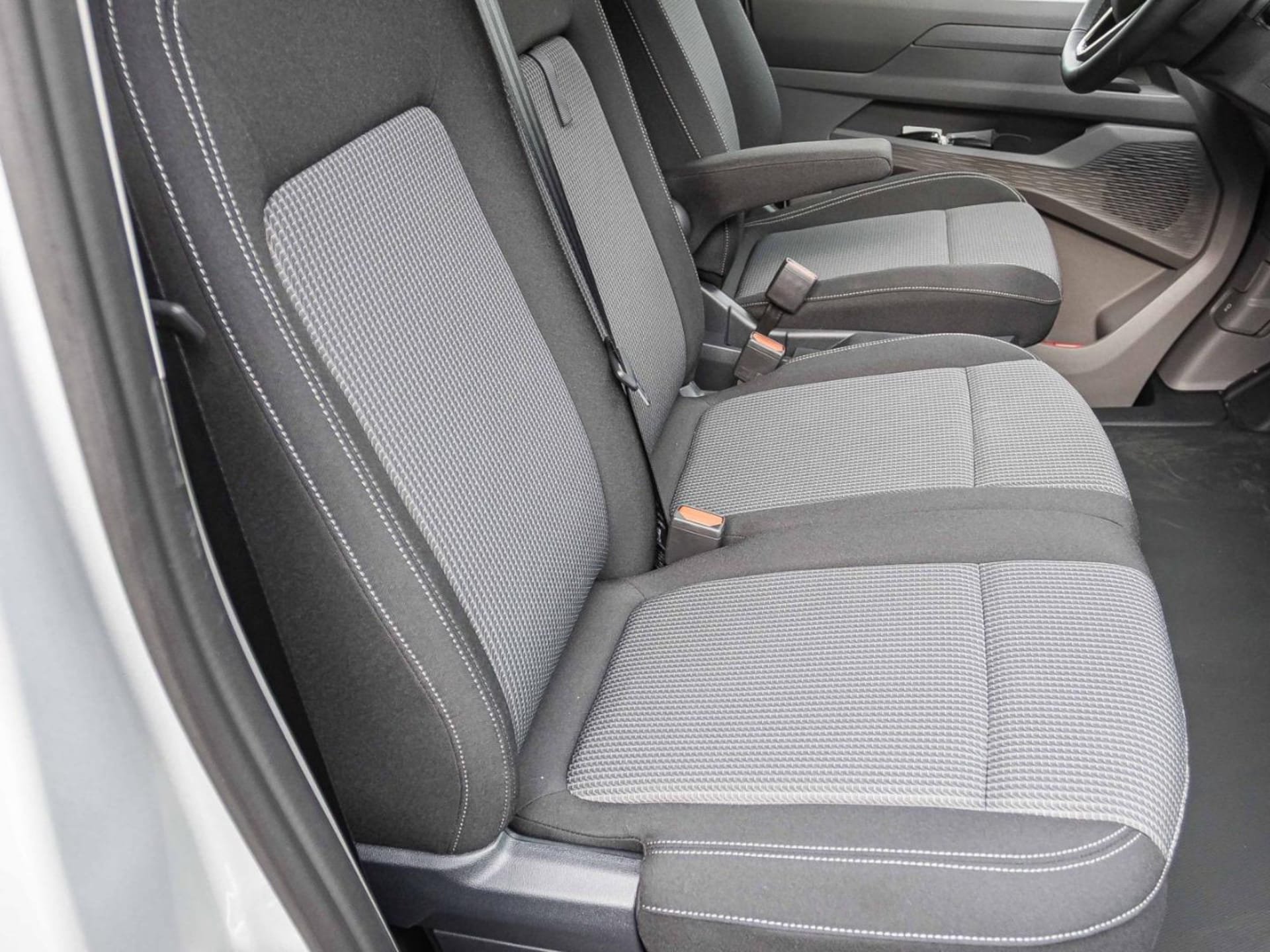 Volkswagen Transporter Kasten langer Radstand