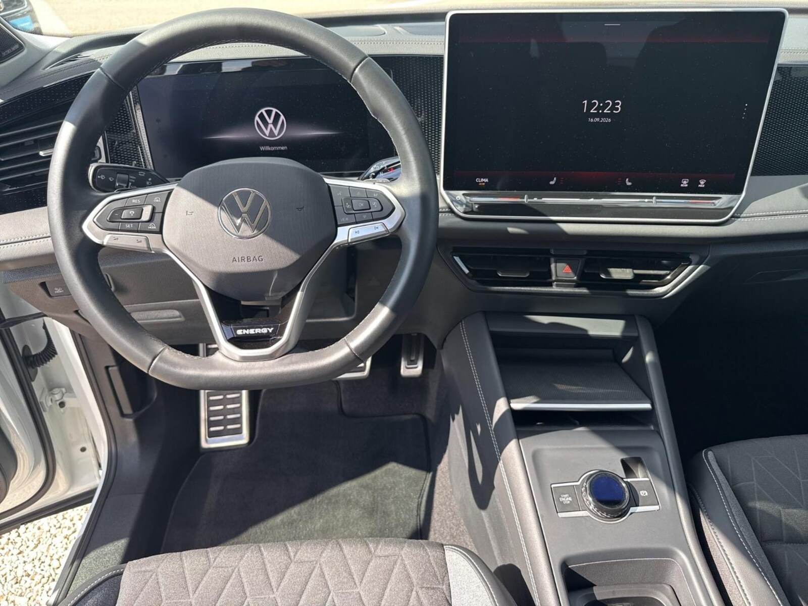 Volkswagen Tiguan – Bild 11