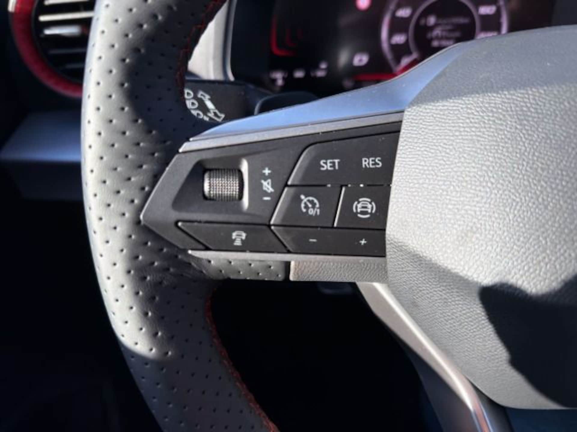 SEAT Arona FR