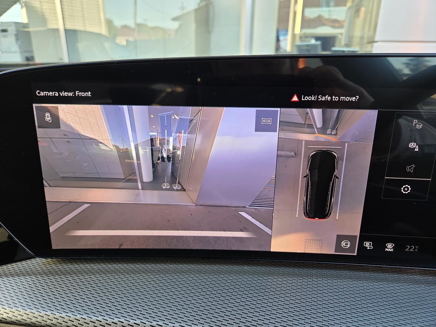 Image about Audi Q5 SUV e-hybrid quattro S tronic