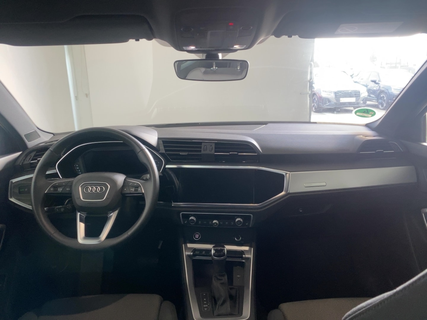 Bild über Audi Q3 advanced 35 TFSI S tronic - für weitere Informationen kontaktieren Sie den Audi Partner