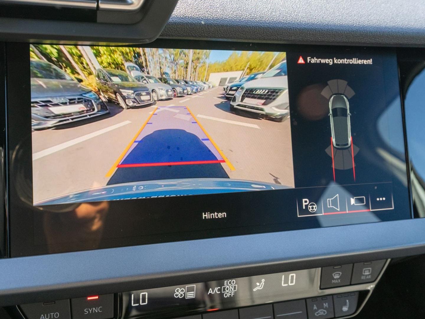 Bild über Audi A3 Sportback TDI S tronic - für weitere Informationen kontaktieren Sie den Audi Partner