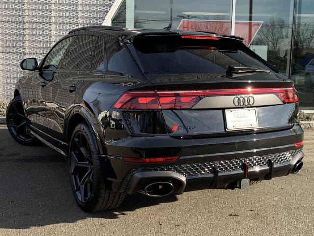 2026 Audi RS Q8 SUV performance