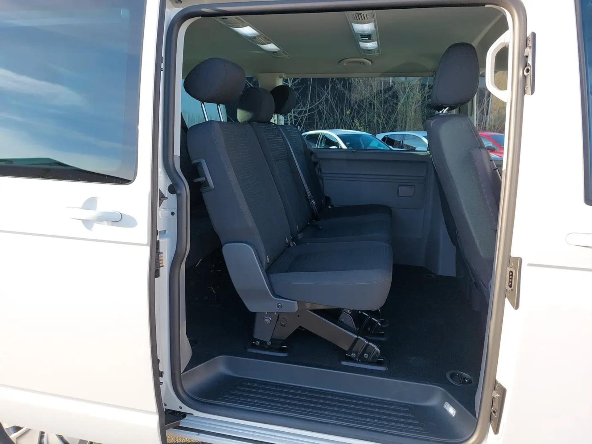Volkswagen T6.1 Caravelle kurzer Radstand Comfortline