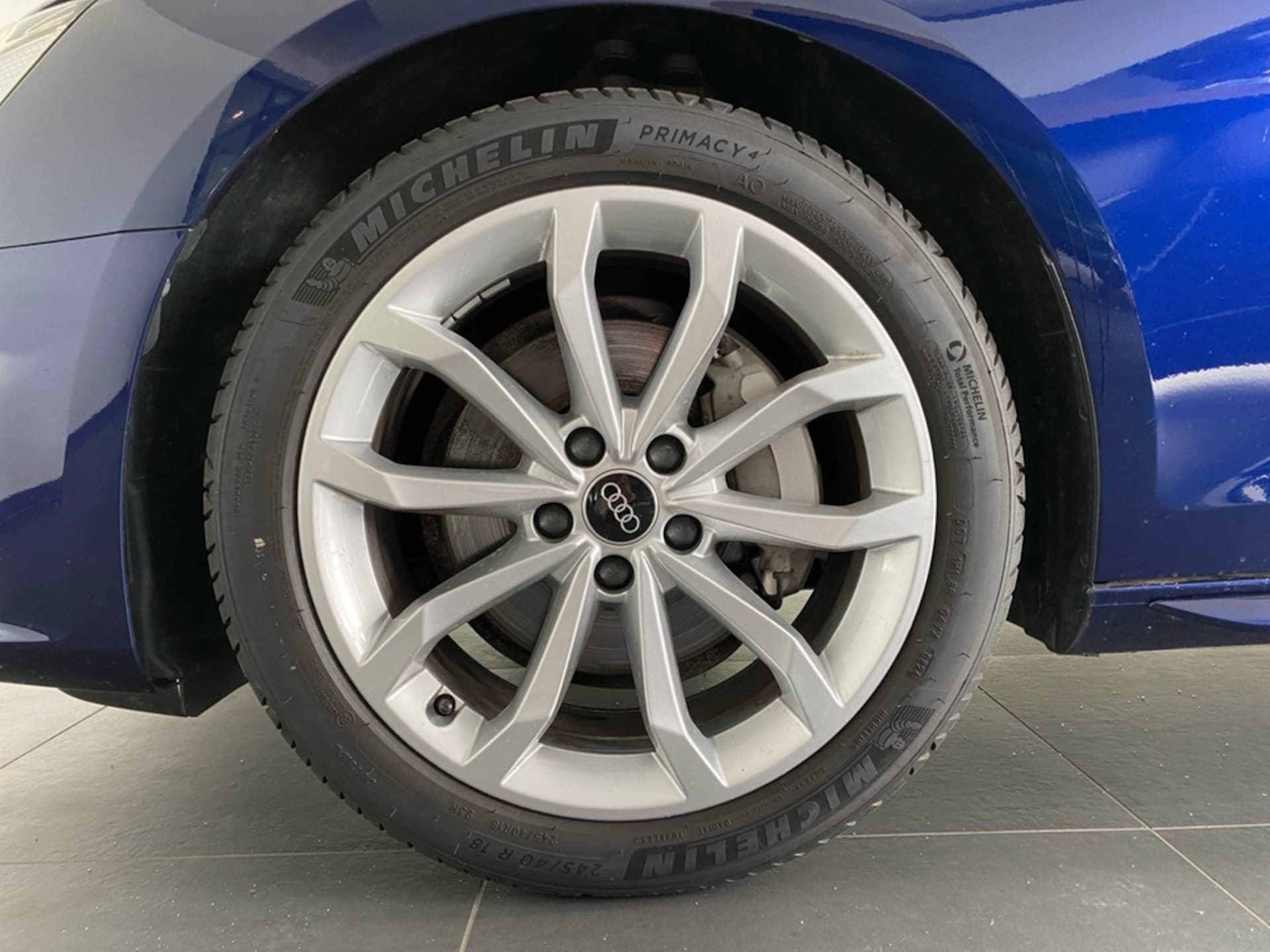 Audi A4 Avant S line