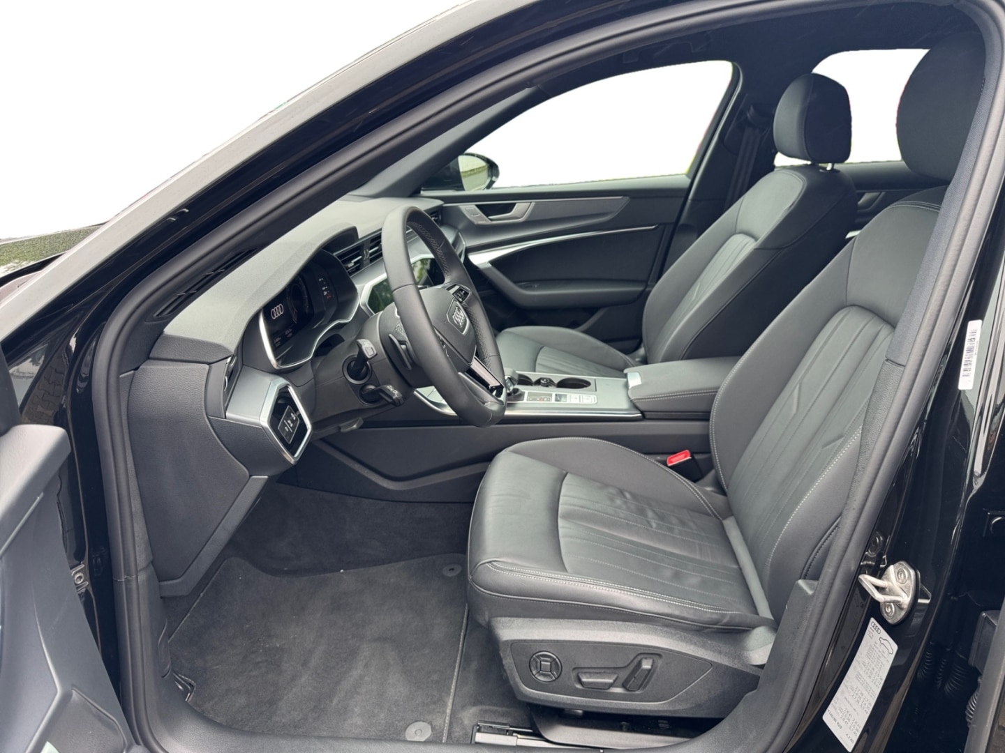 Bild über Audi A6 Avant S line 40 TDI S tronic - für weitere Informationen kontaktieren Sie den Audi Partner