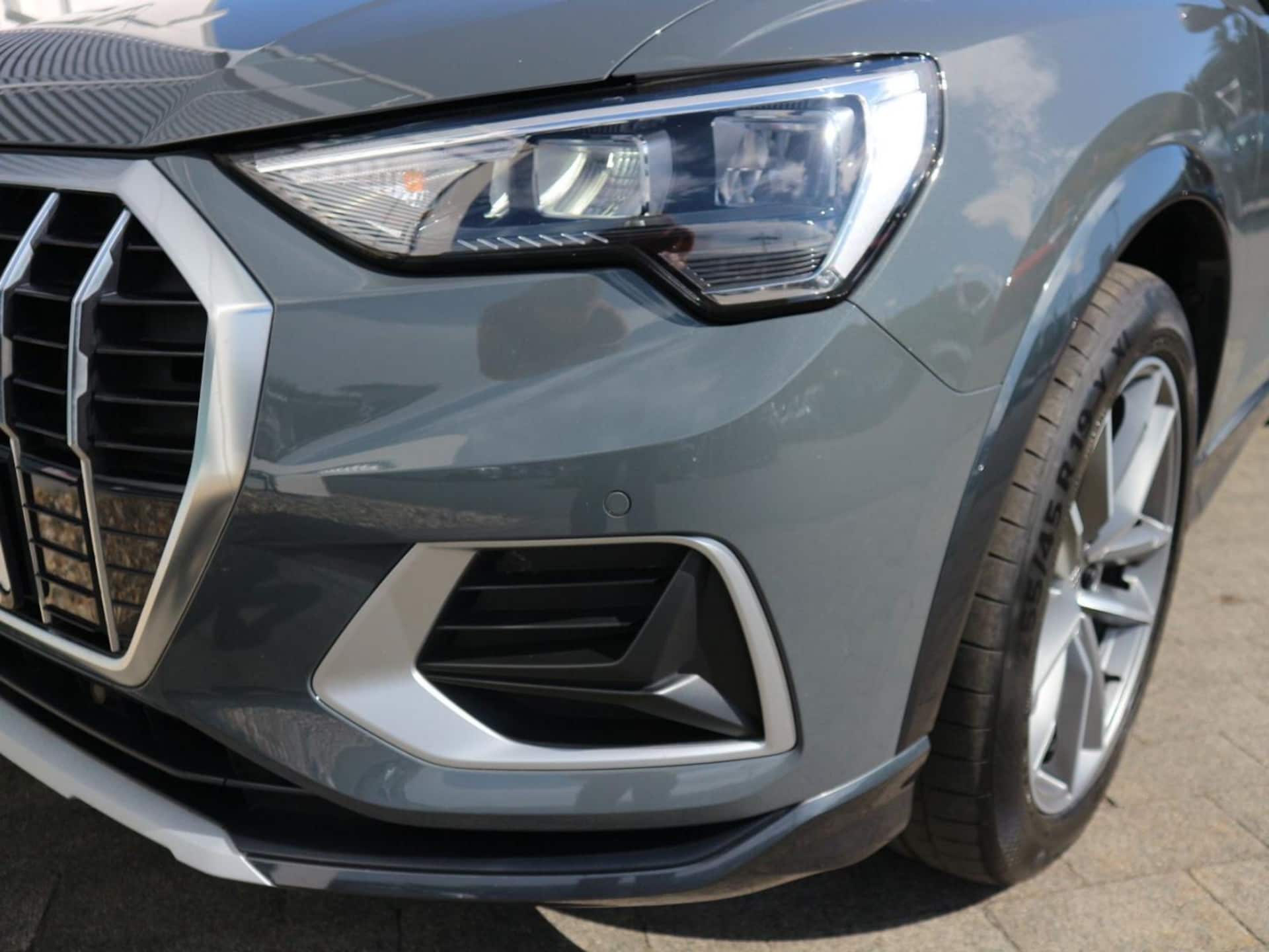 Audi Q3 SUV advanced