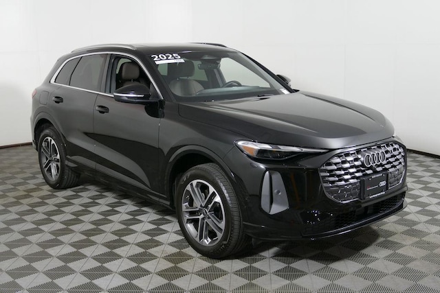 Photo of 2025 Audi Q5