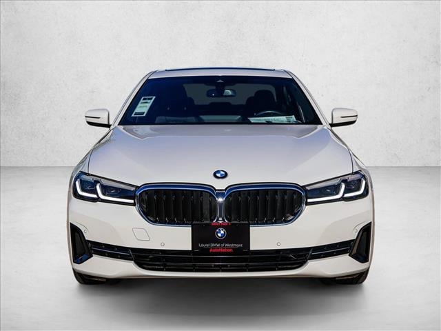 2023 BMW 530