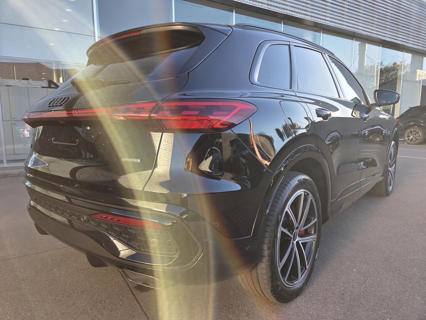 Image about Audi Q5 SUV e-hybrid quattro S tronic