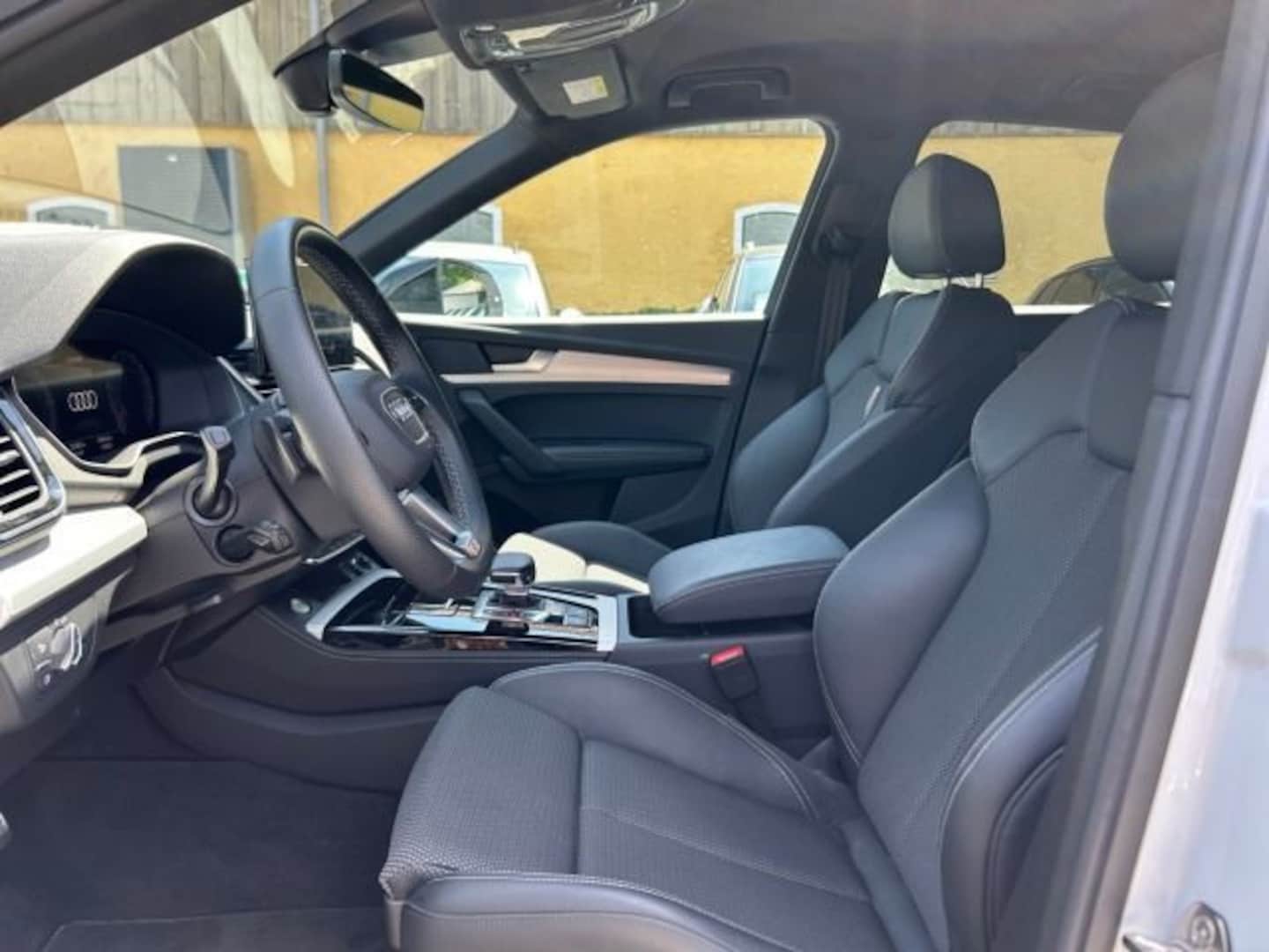 Bild über Audi Q5 40 TDI quattro S tronic - für weitere Informationen kontaktieren Sie den Audi Partner