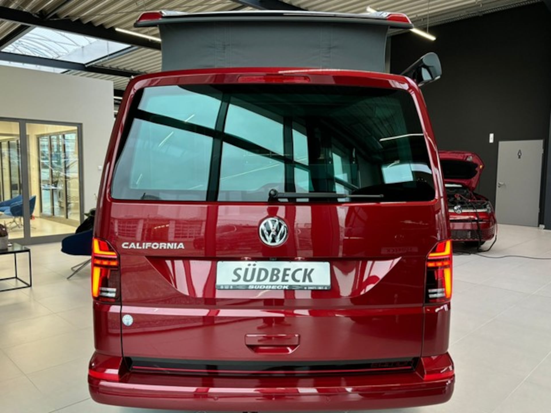 Volkswagen T6.1 California Ocean