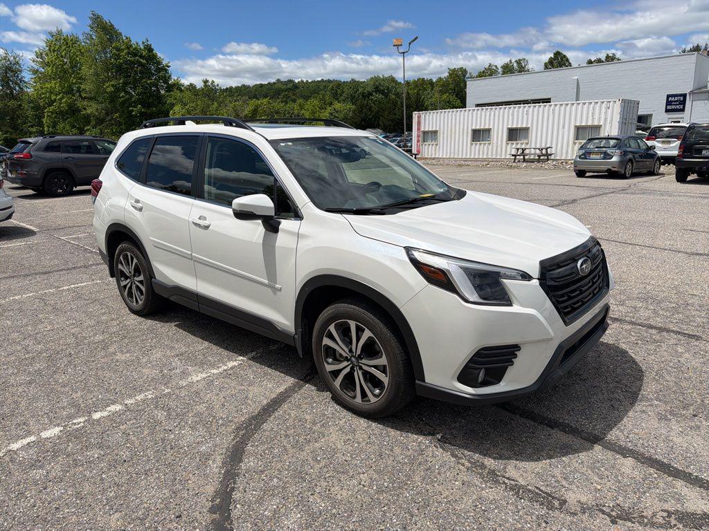 2023 Subaru Forester Limited's photo